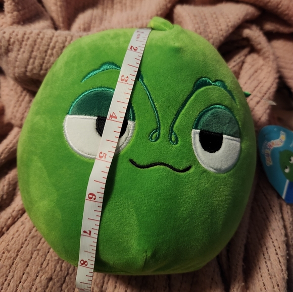 NWT Pascal from Disney Rapunzel 8 inch Squishmallow - Picture 4 of 4